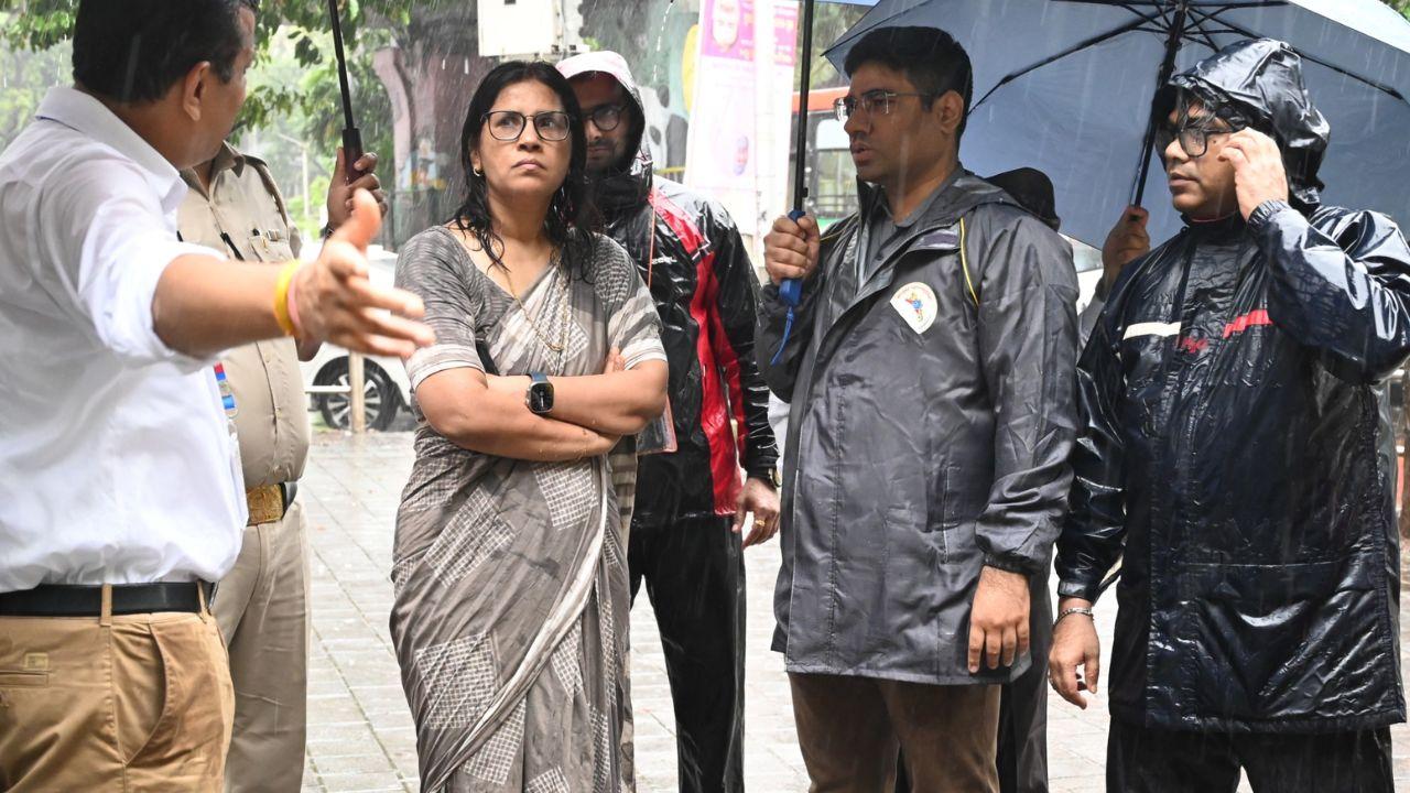 Mumbai rains: BMC on high alert, top official inspects rain-hit areas across city BMC Additional Commissioner Prajakta Verma Lavangare inspects situation amid rains (Pic/Special arrangement)