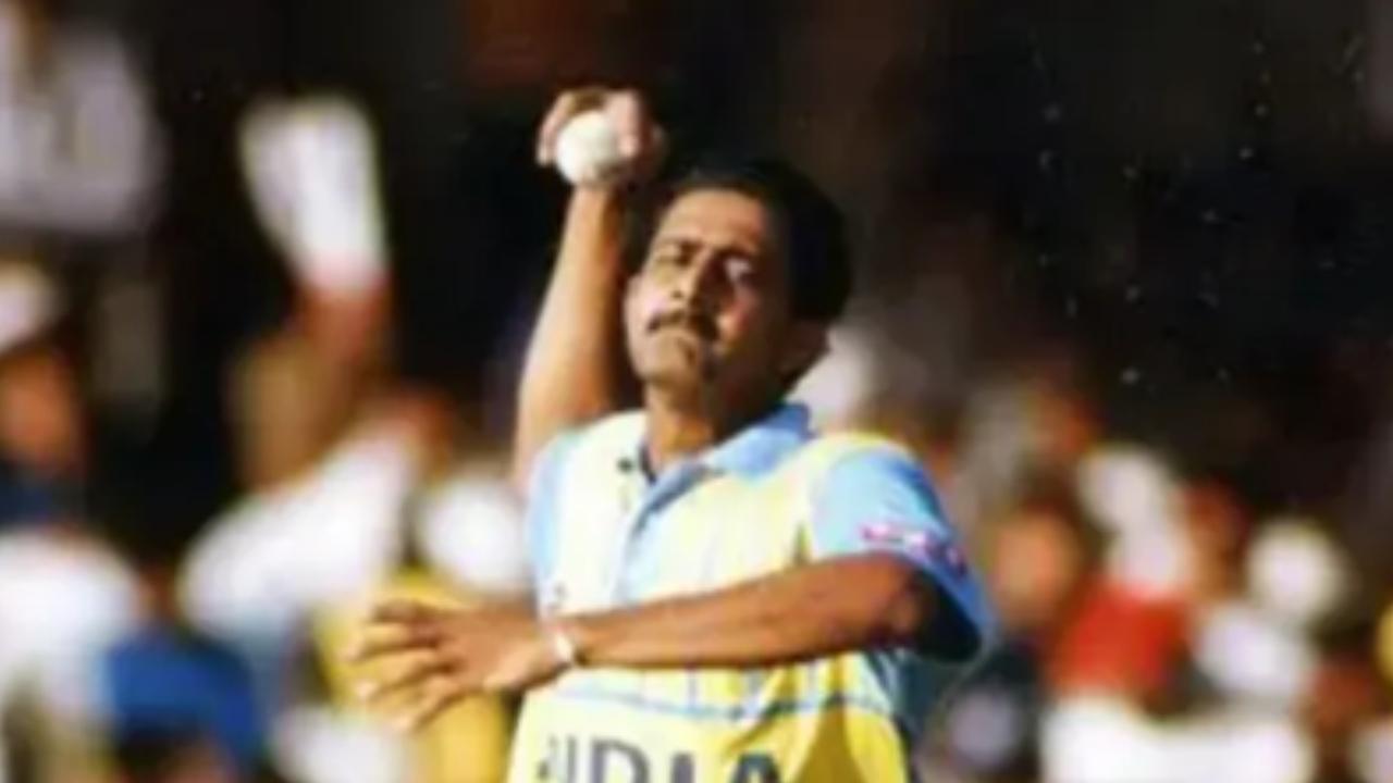 Enjoying the top spot on the list is former cricketer Anil Kumble. Donning the Indian ODI colours on 269 occasions, he bagged 334 wickets. Kumble's best bowling figures in the 50-over format are six wickets for 12 runs Enjoying the top spot on the list is former cricketer Anil Kumble. Donning the Indian ODI colours on 269 occasions, he bagged 334 wickets. Kumble's best bowling figures in the 50-over format are six wickets for 12 runs