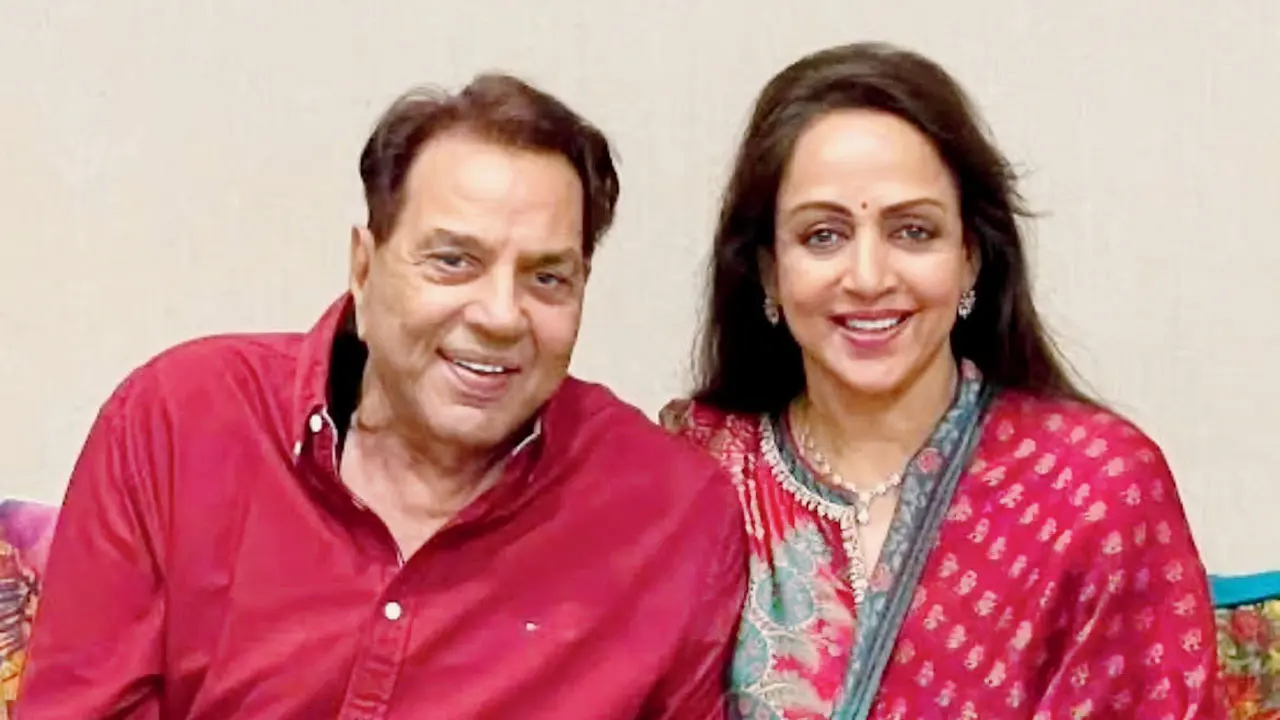 (From left) Dharmendra with Hema Malini