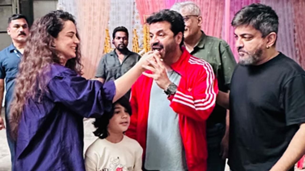 Kangana Ranaut finishes filming Queen 2, shares BTS glimpse Picture Courtesy/Kangana Ranaut's Instagram account