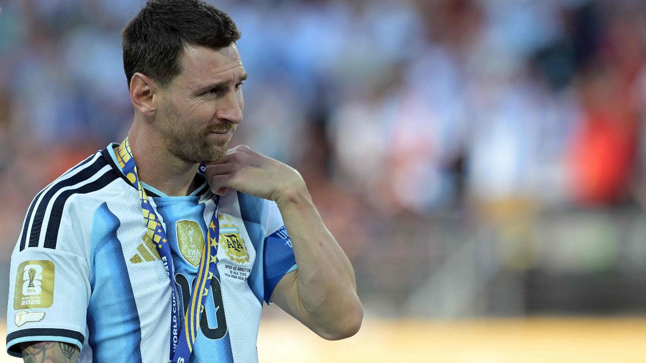 After the defeat, the Argentina captain was visibly emotional as he watched his teammates receive their runners-up medals