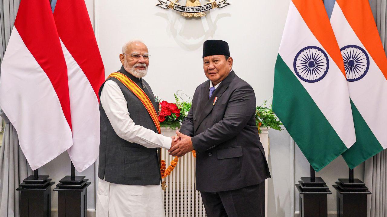 Indonesia awards PM Modi its highest civilian honour Prime Minister Narendra Modi is conferred the 'Bintang Adipurna of the Republic of Indonesia', the country's highest civilian honour, by Indonesian President Prabowo Subianto at the Istana Merdeka, Presidential Palace, in Jakarta, Indonesia.(PICS/PTI)