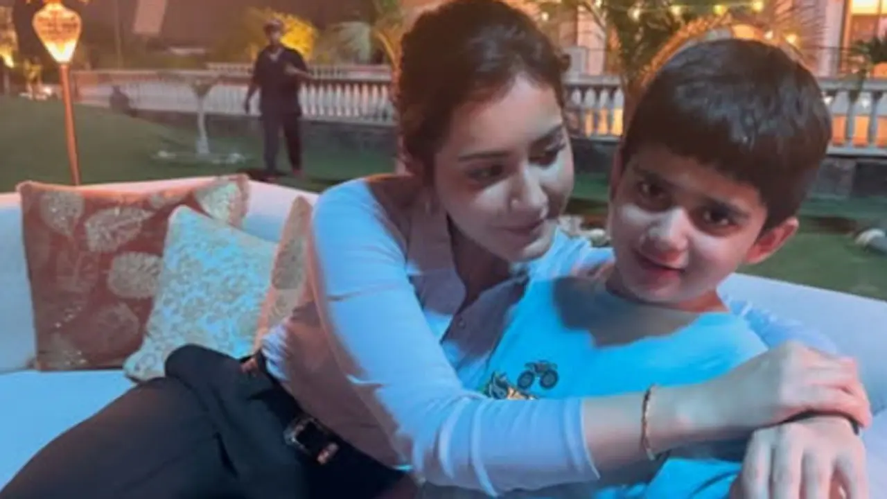 Raashii Khanna reveals she fell sick while shooting Akshay Kumar's film Picture Courtesy/Raashii Khanna's Instagram account