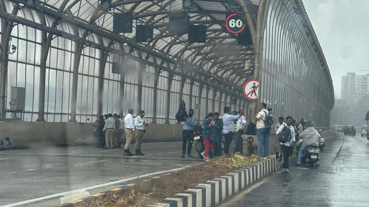 The closure resulted in heavy congestion on several key routes, with commuters travelling through Marine Drive, Nariman Point, Churchgate, Marine Lines, P D'Mello Road, Peddar Road, Haji Ali and Worli facing significant delays