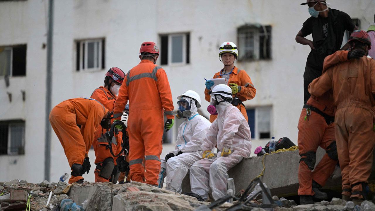 Venezuela earthquake death toll rises to 4,118 as rescue efforts continue The death toll from Venezuela's devastating twin earthquakes has topped 4,000, the government said on July 10. At least 4,118 people were killed and 16,740 injured in the back-to-back June 24 earthquakes, which flattened entire districts in the coastal state of La Guaira, National Assembly President Jorge Rodriguez said on Telegram. Pic/AFP