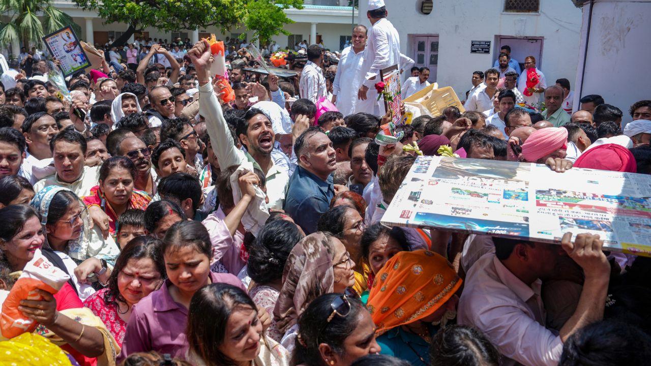 The Congress headquarters in the national capital witnesses a festive atmosphere as supporters arrive with banners, posters and birthday wishes for Rahul Gandhi
