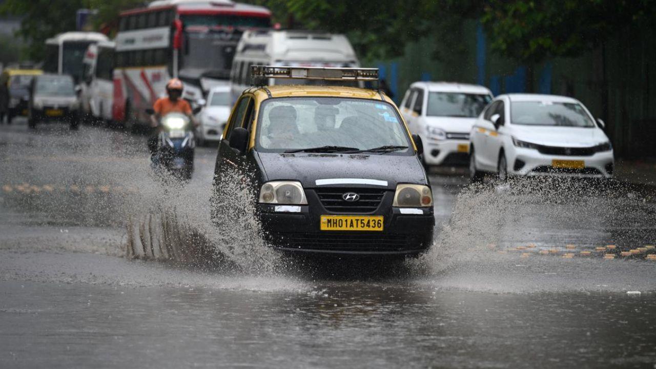 The weather pattern across Mumbai since last week highlighted a mix of extreme heat and rain activity across the state, with forecasts indicating continued thunderstorm chances over the next 24 hours.