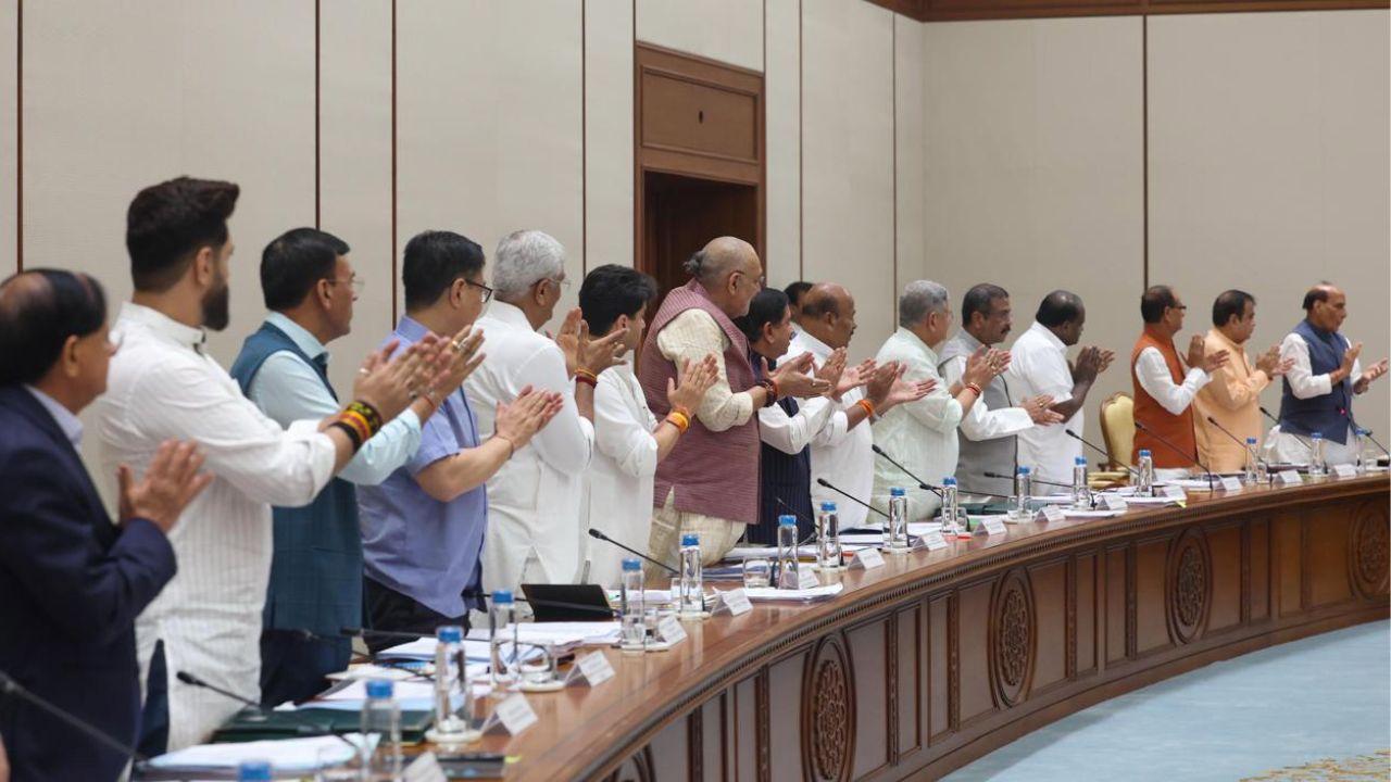 The resolution, adopted at a Cabinet meeting chaired by Modi, congratulated him on surpassing Jawaharlal Nehru's record of 4,398 days as the elected Prime Minister, and expressed confidence that under his leadership