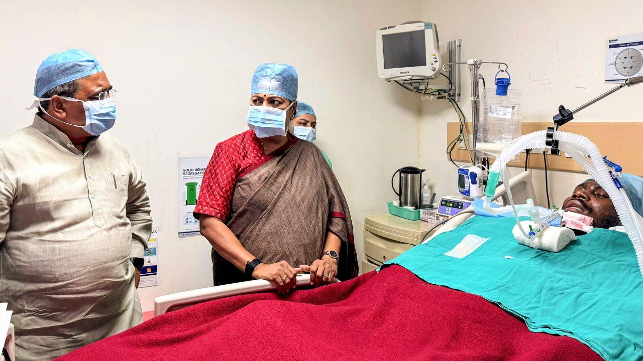 Delhi CM Rekha Gupta during her visit also reviewed their treatment progress