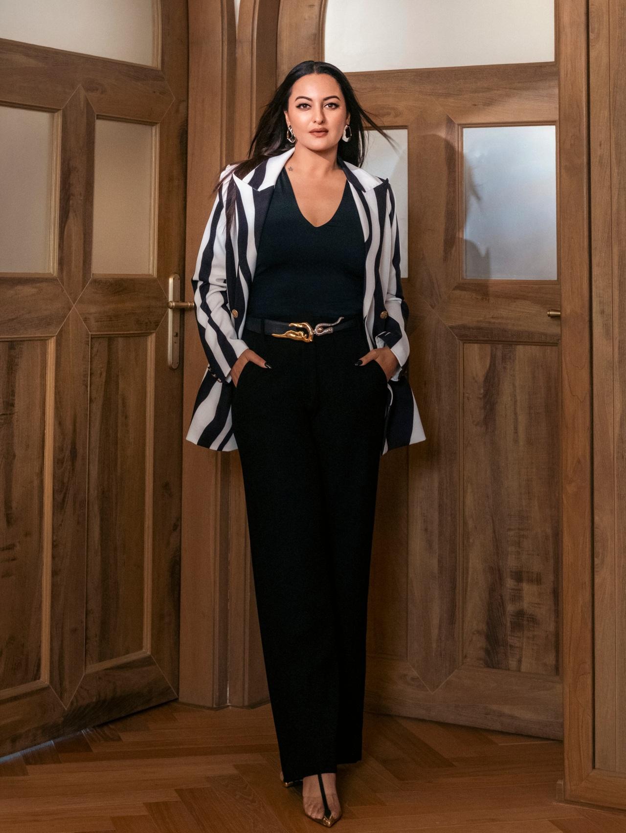 In 2010, Sonakshi made her acting debut opposite superstar Salman Khan with the action film Dabangg. Post that, she appeared in several big films like Son of Sardaar, Rowdy Rathore, Mission Mangal and many others. In 2010, Sonakshi made her acting debut opposite superstar Salman Khan with the action film Dabangg. Post that, she appeared in several big films like Son of Sardaar, Rowdy Rathore, Mission Mangal and many others.