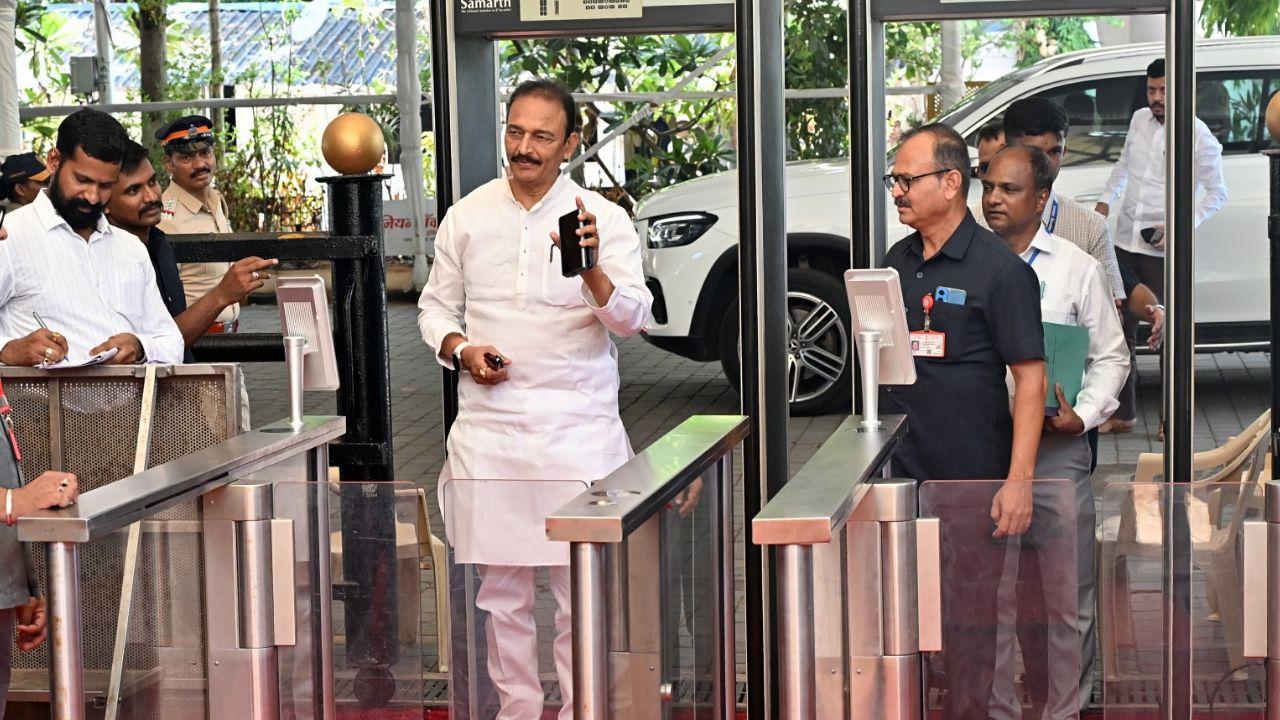 Congress leader Bhai Jagtap arrives at Vidhan Bhavan as legislators gather for the Maharashtra Monsoon Assembly Session 2026 in Mumbai on June 22, 2026 (Pic/Sayyed Sameer Abedi) Congress leader Bhai Jagtap arrives at Vidhan Bhavan as legislators gather for the Maharashtra Monsoon Assembly Session 2026 in Mumbai on June 22, 2026 (Pic/Sayyed Sameer Abedi)