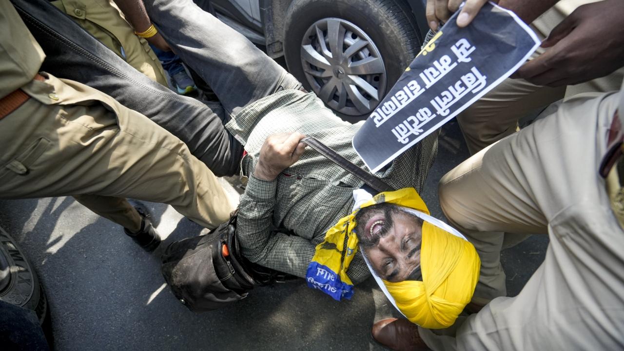 AAP accused the state government of failing to provide a reliable electricity supply and criticised the administration's handling of the issue