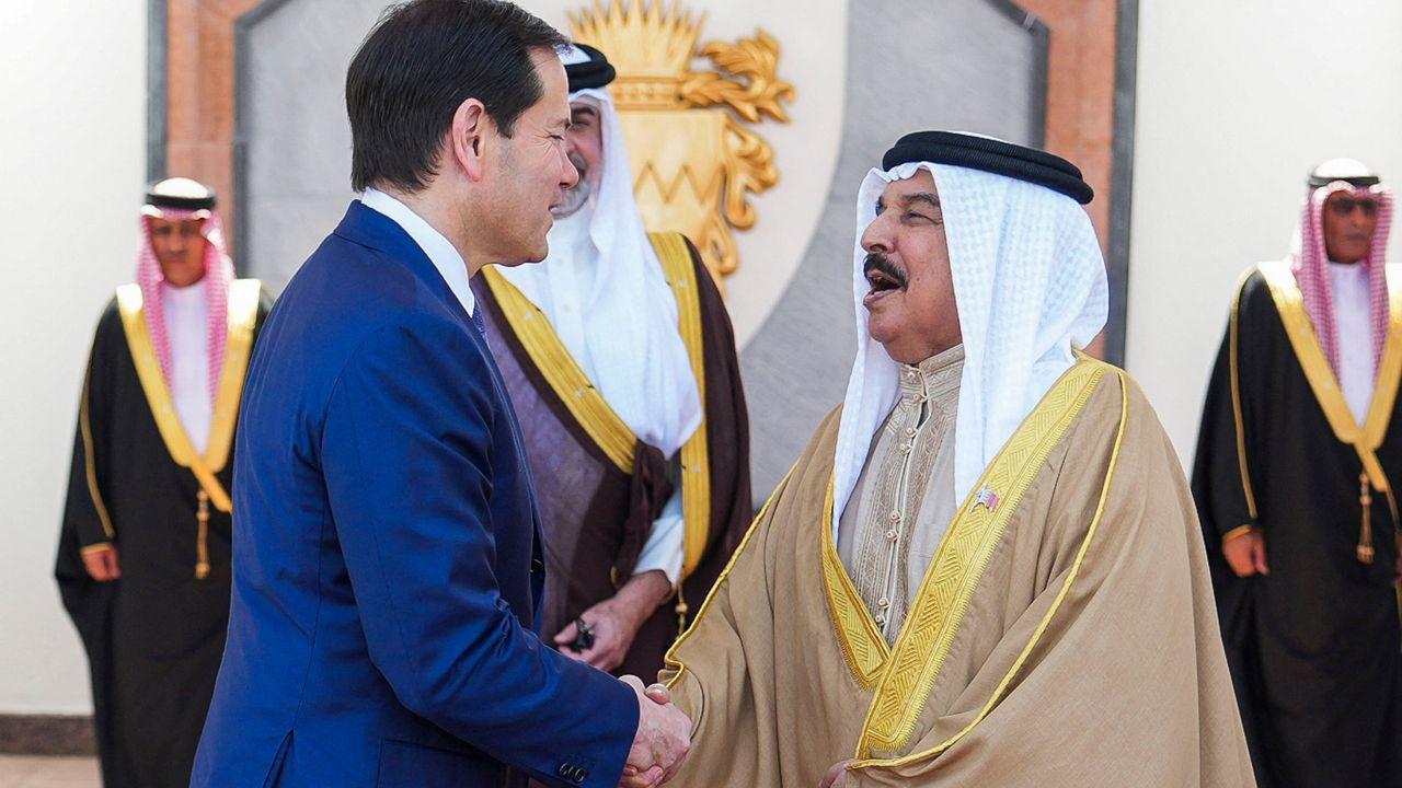 He also spoke to Bahrain's King Hamad bin Isa al-Khalifa&nbsp;