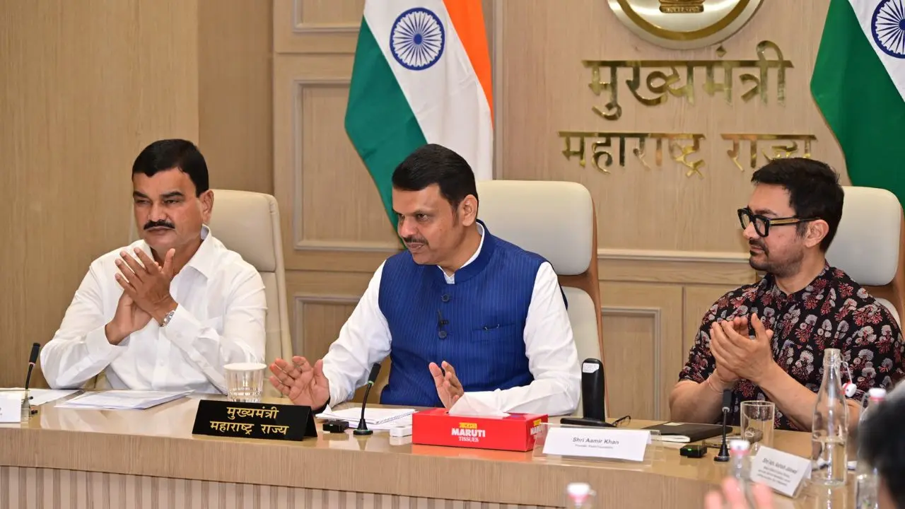 Maharashtra targets 50 lakh farmers under group farming