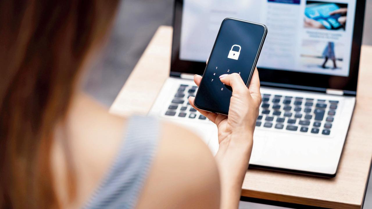Matunga woman loses Rs 2.2 crore in fake stock trading and IPO cyber fraud The fraud occurred between March and May this year. REPRESENTATION PIC/ISTOCK