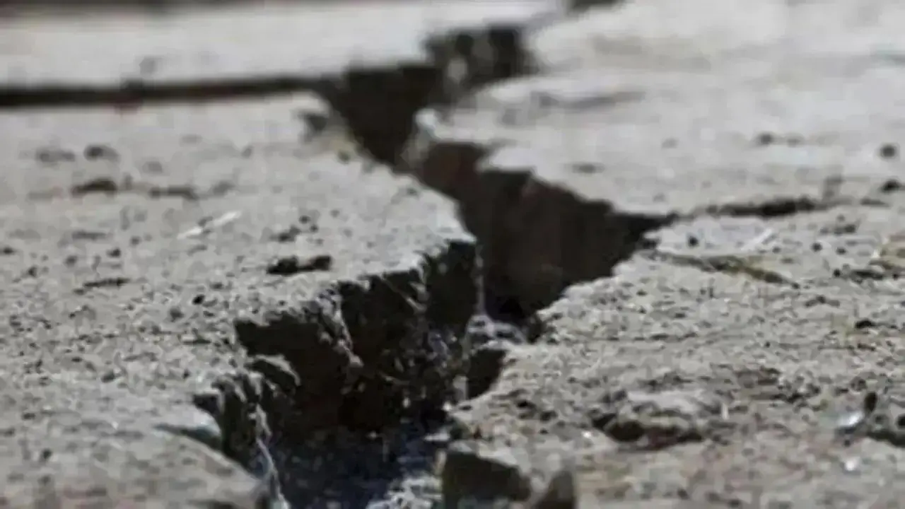 Italy: 6.1-magnitude earthquake strikes off southern coast