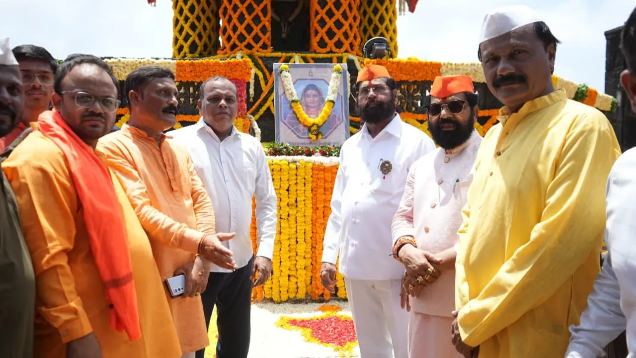 Pic/Dy CM Office