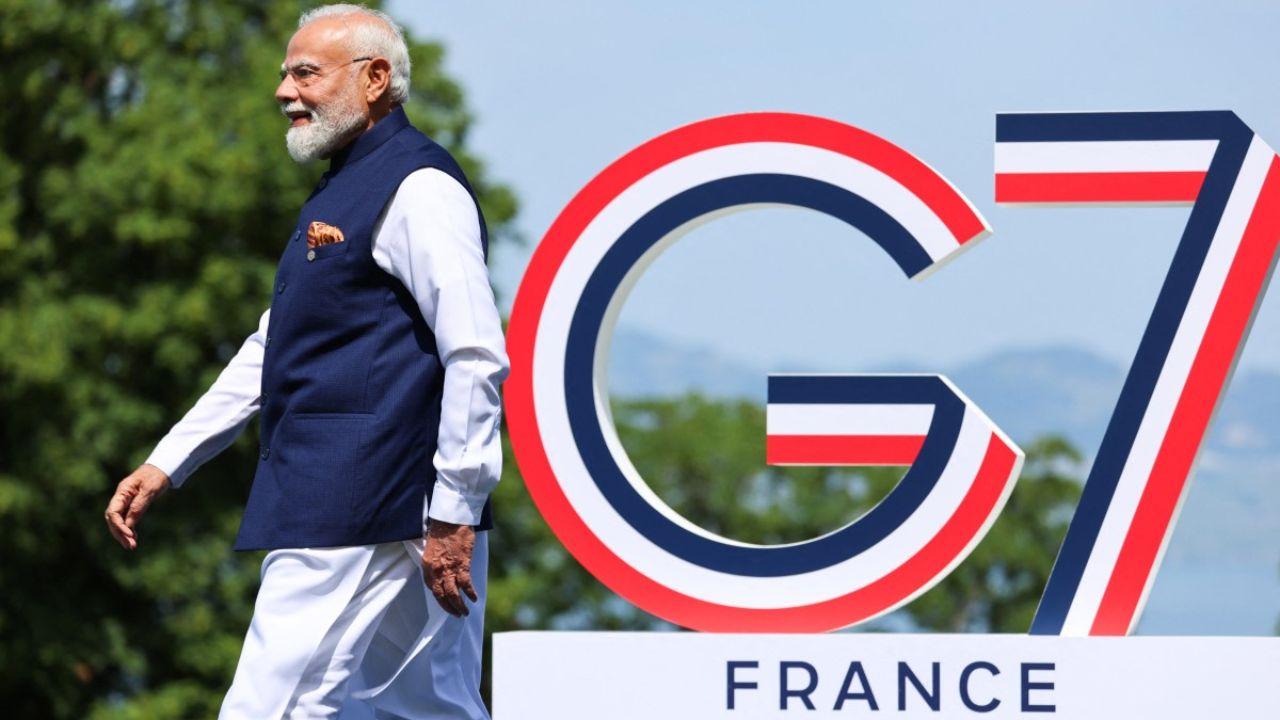 PM Modi had arrived in the French city earlier on Tuesday to attend the high-profile gathering, following an official invitation from the French President. This special invitation marks India's 13th appearance at the summit as a partner nation, alongside being the seventh consecutive time the PM is participating in the global forum