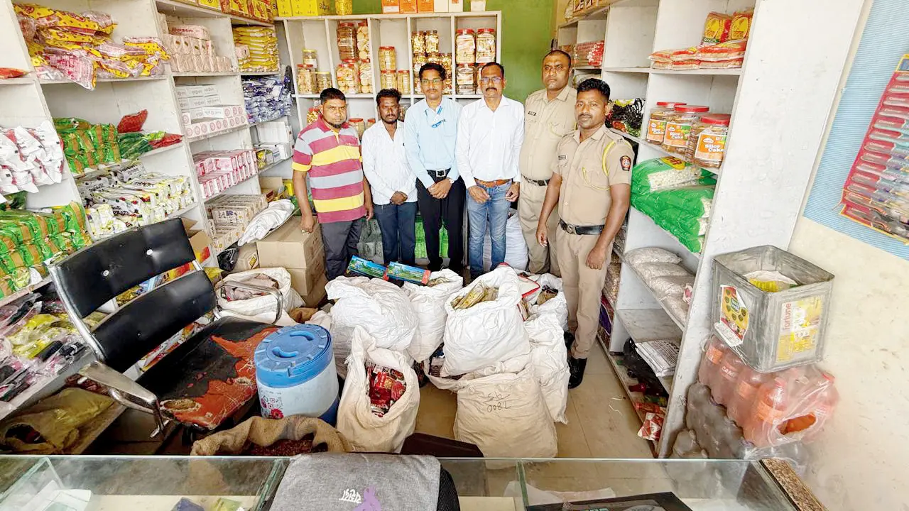 FDA seizes banned tabacco products worth Rs 6.17 lakh across Maharashtra Maharashtra Food and Drug Administration crack down on the storage and sale of chewing tobacco products. PICS/BY SPECIAL ARRANGEMENT