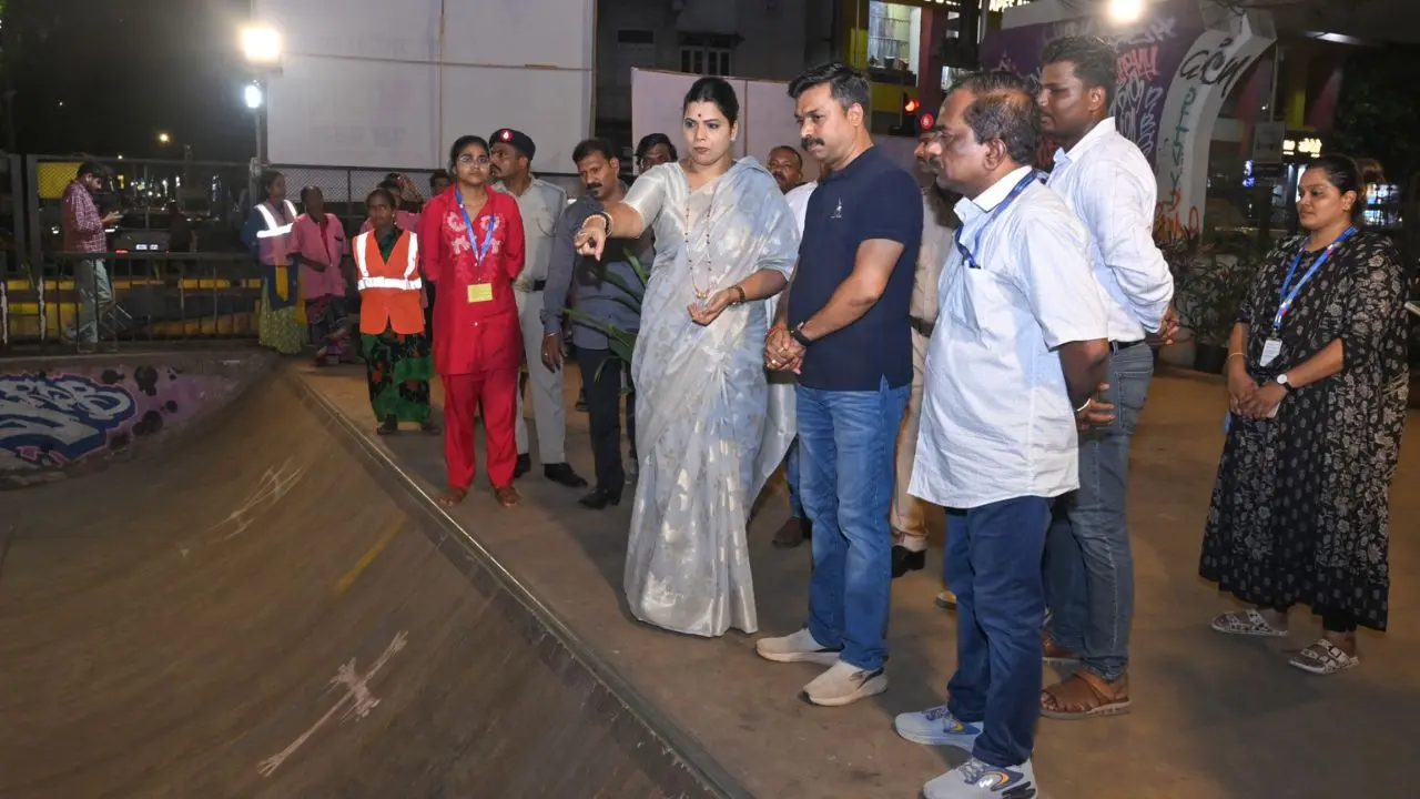 Mayor RituB Tawde directed officials to carry out repair and painting work, ensure regular maintenance, protect the facility from rainwater damage, improve lighting arrangements, and deploy security personnel at the site. PIC/BMC