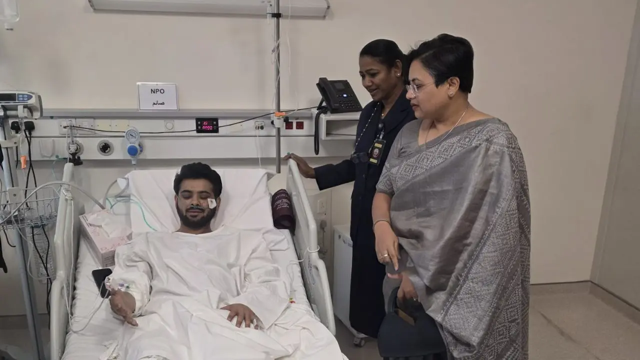 Ambassador Paramita Tripathi meets Indian nationals injured in the Kuwait airport attack. PIC/X