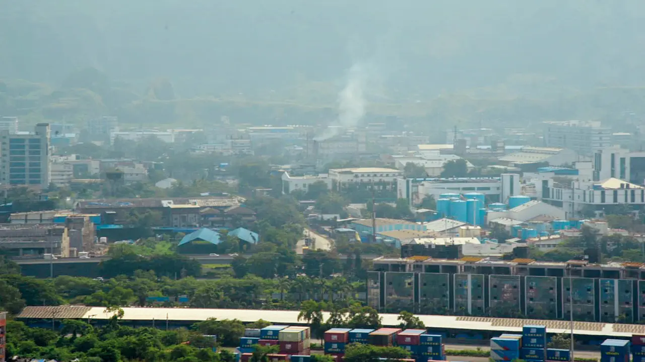 Industrial units in the Taloja MIDC are causing severe pollution in the surrounding areas. PICS/ABHITASH SINGH