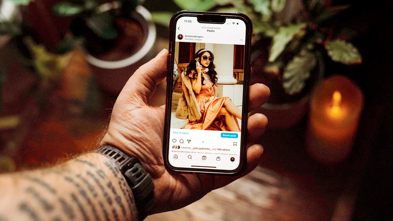Straight men, who otherwise scoff at dating apps, then use the innocuous Instagram DM slide in (mostly with a fire emoji) to get the ball rolling. Representation Pic/Pexels