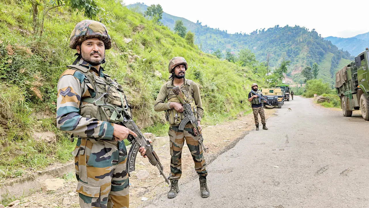Army foils exfiltration bid in Uri, three held Security personnel during an anti-terror operation in J&K. PIC/PTI