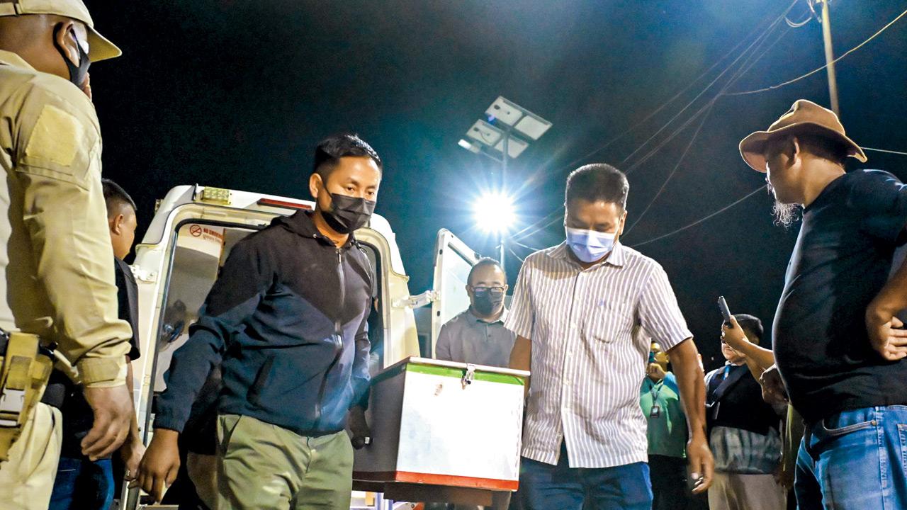 Manipur CM condemns killing of Naga hostages