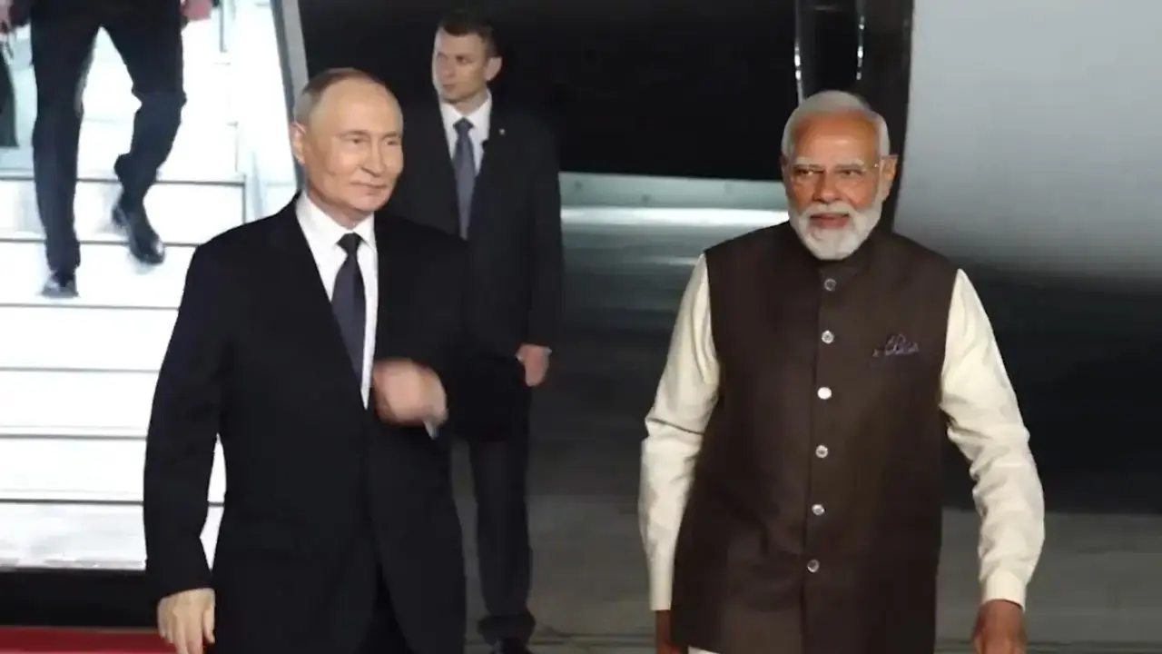 PM Modi and President Vladimir Putin. Pic/PTI