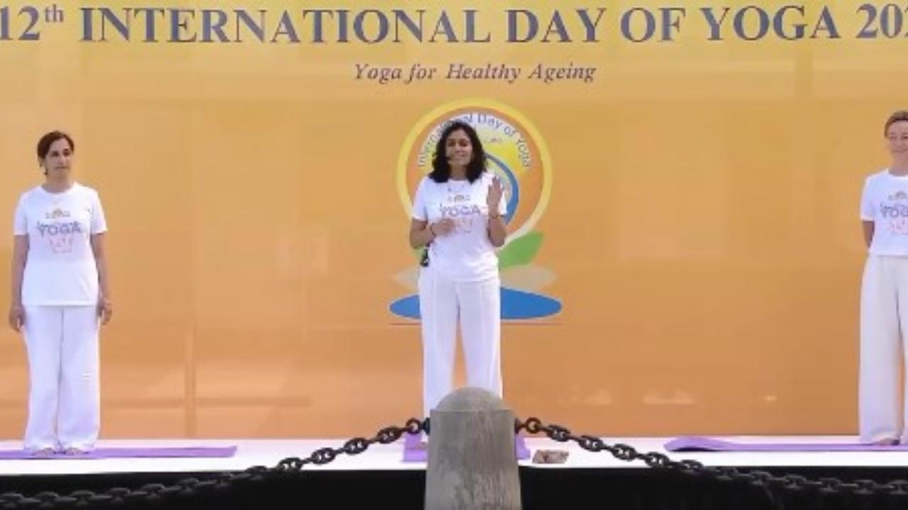 The event featured sessions based on the Common Yoga Protocol and an advanced yoga demonstration by the Art of Living Foundation
