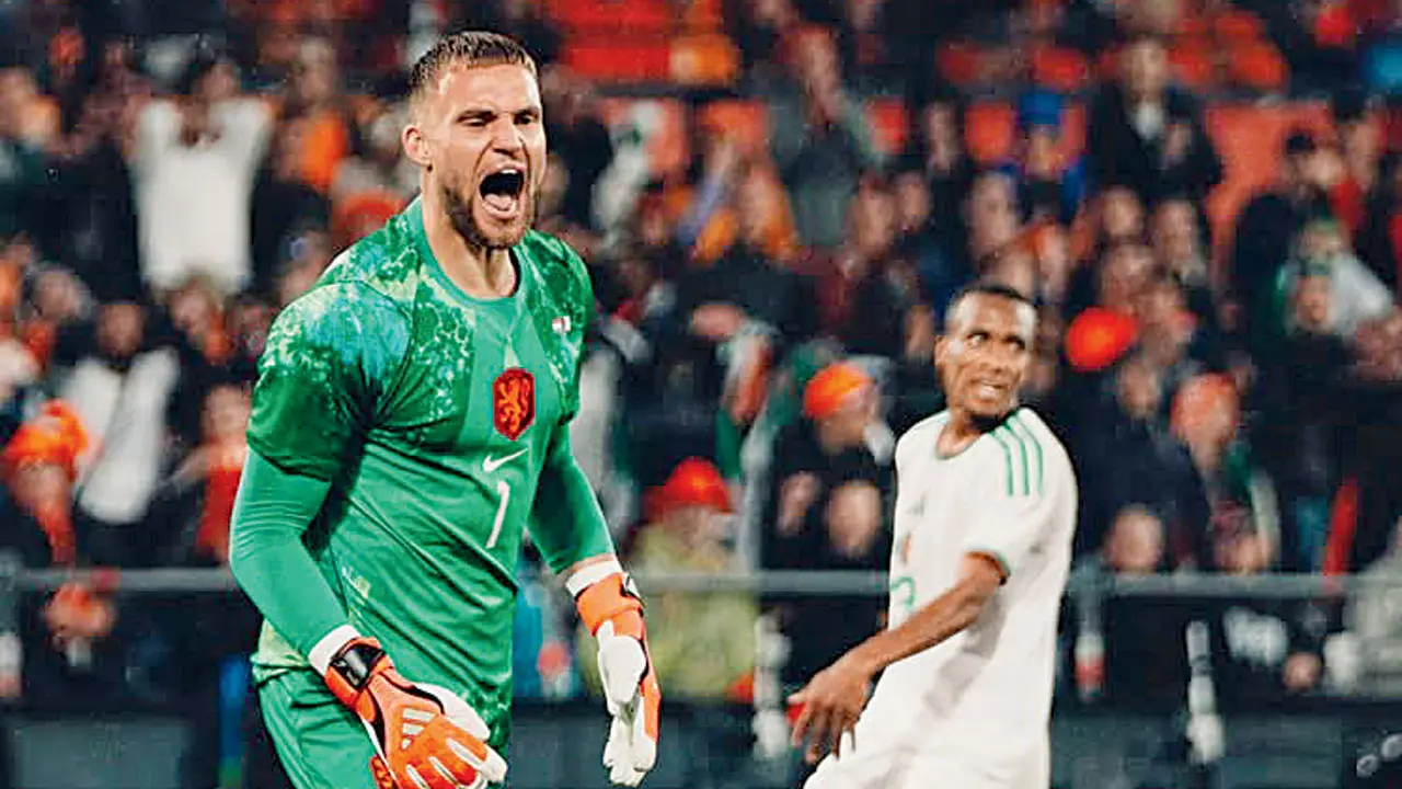 Netherlands goalkeeper Bart Verbruggen yells at a teammate during the defeat to Algeria. Pic/Onsoranje Instagram
