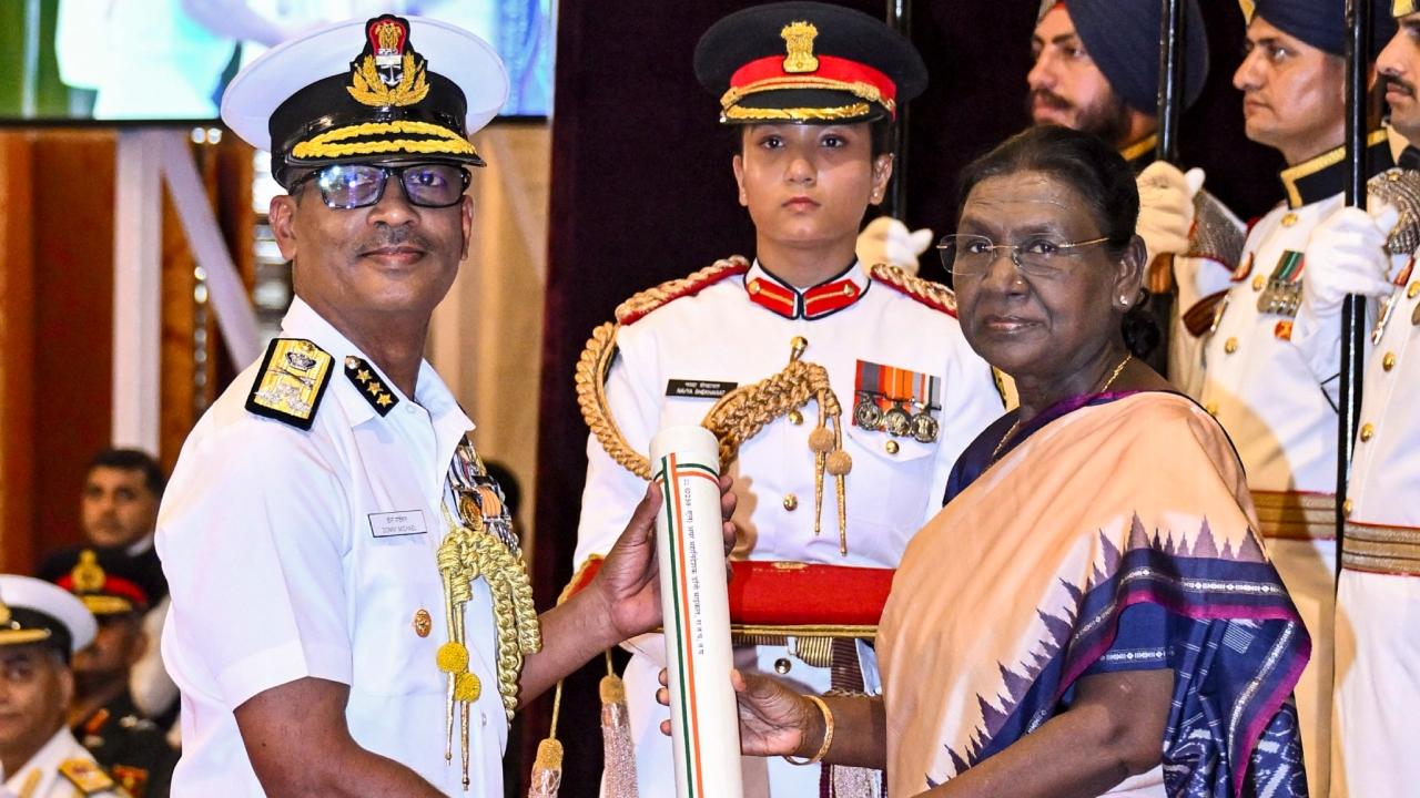 Surgeon Rear Admiral (now Surgeon Vice Admiral) Vivek Hande, VSM, and Indian Coast Guard Additional Director General Donny Michael, PTM, TM, were honoured with the Ati Vishisht Seva Medal for their distinguished service in the armed forces and the Coast Guard.