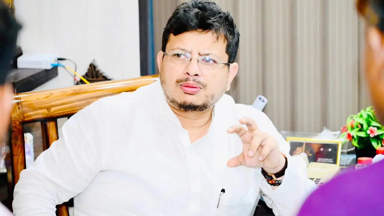 TMC faces first major split as rebel MLAs seize legislature party control