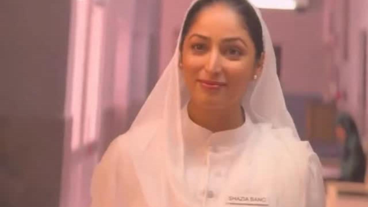 Yami Gautam in Dhurandhar 2
Yami Gautam made a brief yet impactful appearance in Dhurandhar: The Revenge as Shazia Bano, a nurse who plays a crucial role in a key hospital sequence. Yami Gautam in Dhurandhar 2
Yami Gautam made a brief yet impactful appearance in Dhurandhar: The Revenge as Shazia Bano, a nurse who plays a crucial role in a key hospital sequence.