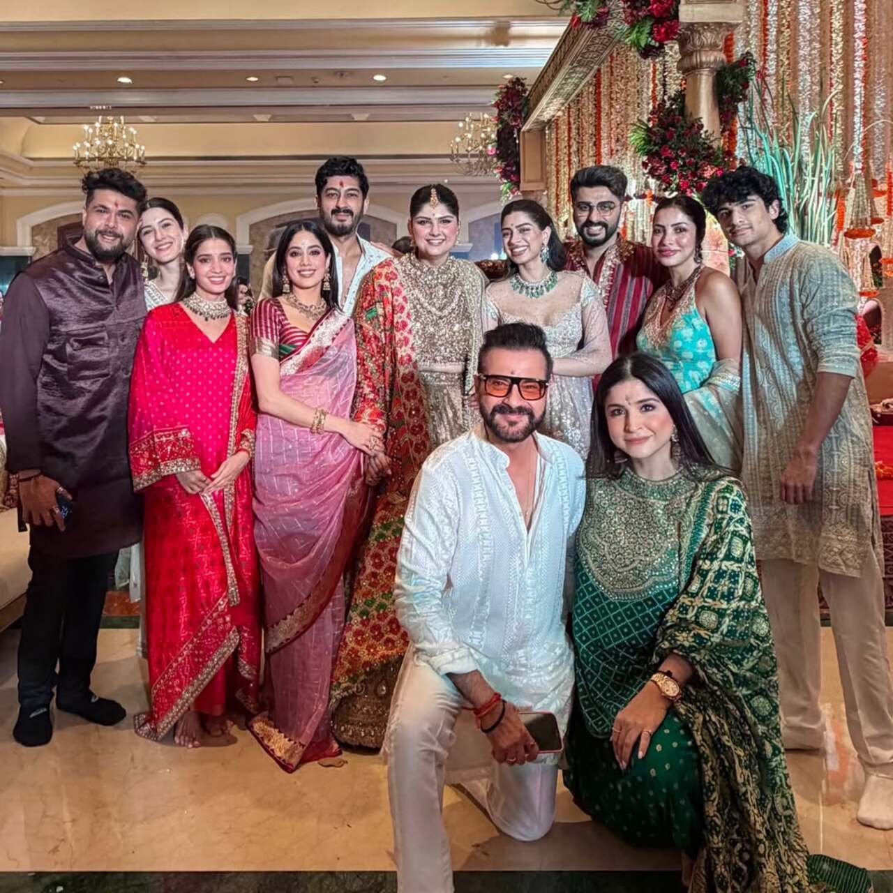 One big happy family, Maheep and Sanjay make sure Anshula's wedding festivities go smooth