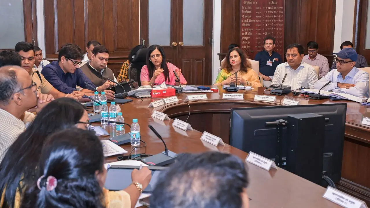 Bhide also instructed that all pothole-related complaints must be addressed within 24 hours. PIC/ BMC