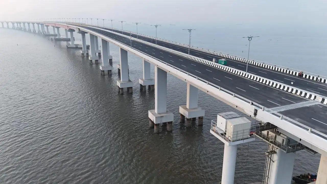 Maharashtra to install more safety barriers on Atal Setu. File Pic