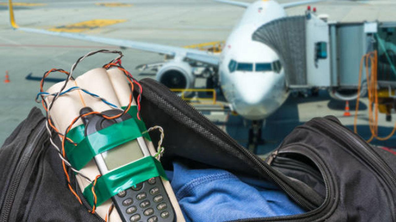 Bomb threat at Mumbai airport turns out to be hoax, probe underway Representational pic/iStock