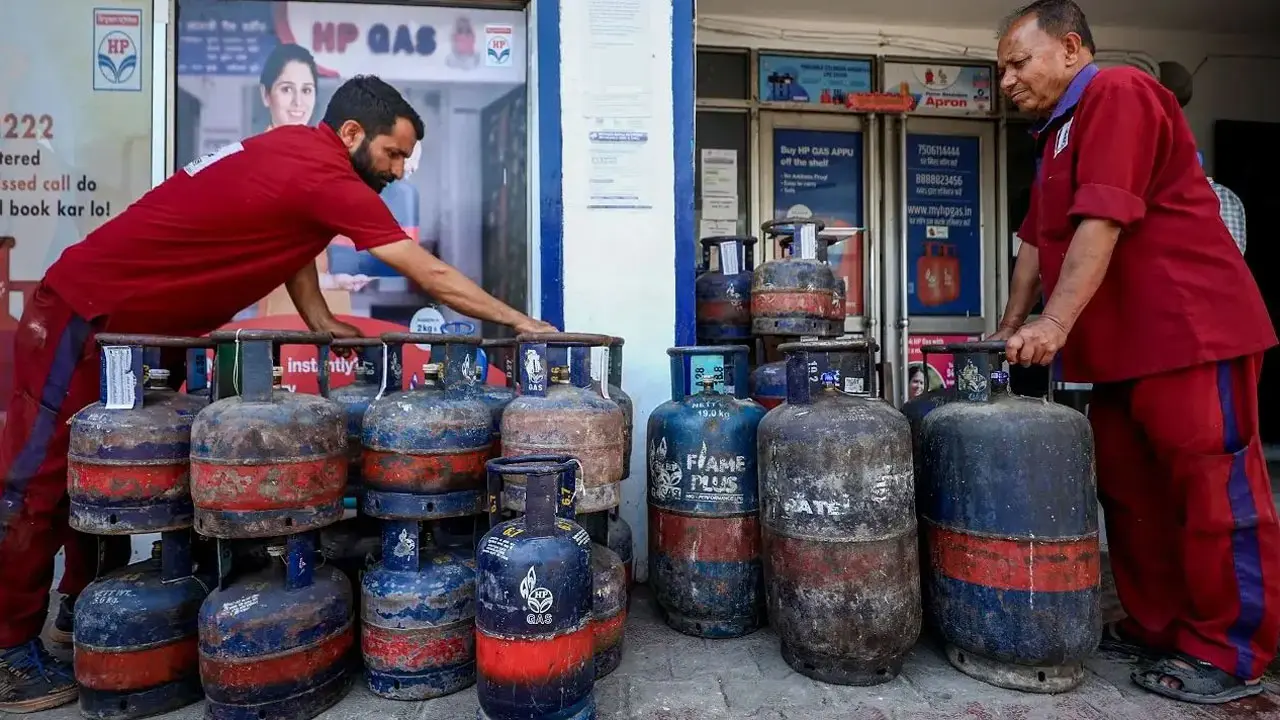 LPG price hike: Domestic cylinder becomes costlier by Rs 29