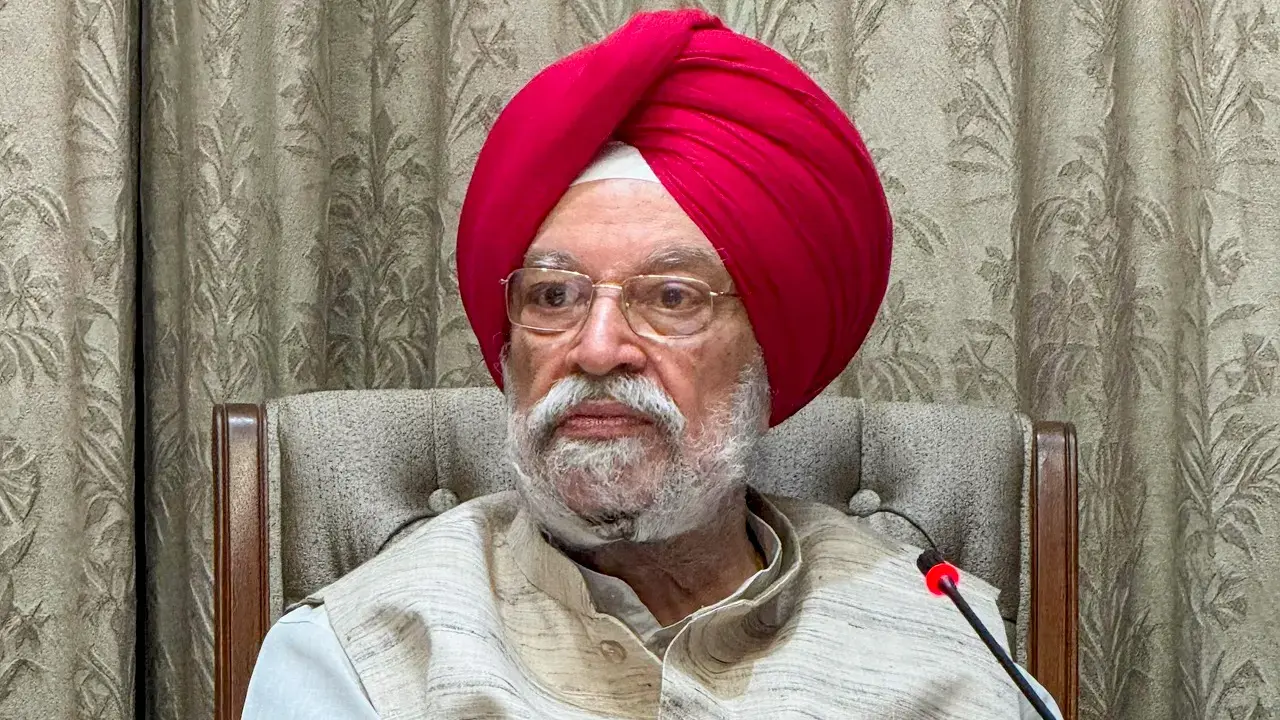 Hardeep Singh Puri announces rollout of 5,000 E85 fuel outlets across India