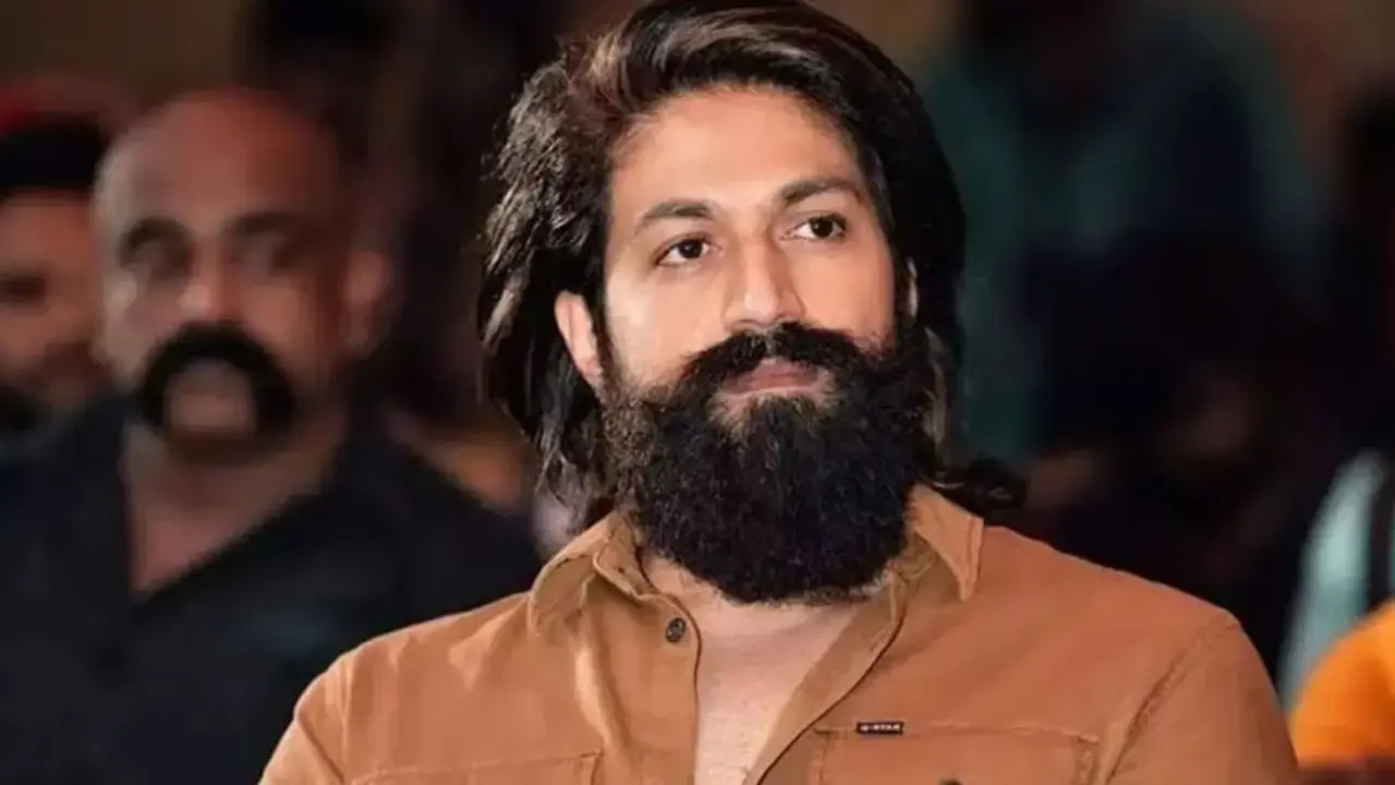 Toxic star Yash video calls fan undergoing cancer treatment, says, 'I am there for you' Yash. Pic via X