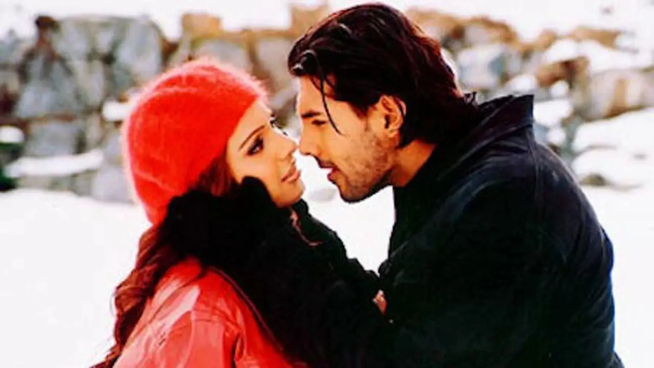 Aetbaar (2004)
This psychological thriller, featuring John Abraham, is about an aggressively possessive and violently unpredictable boyfriend who physically and mentally isolates his girlfriend (Bipasha Basu). Aetbaar (2004)
This psychological thriller, featuring John Abraham, is about an aggressively possessive and violently unpredictable boyfriend who physically and mentally isolates his girlfriend (Bipasha Basu).