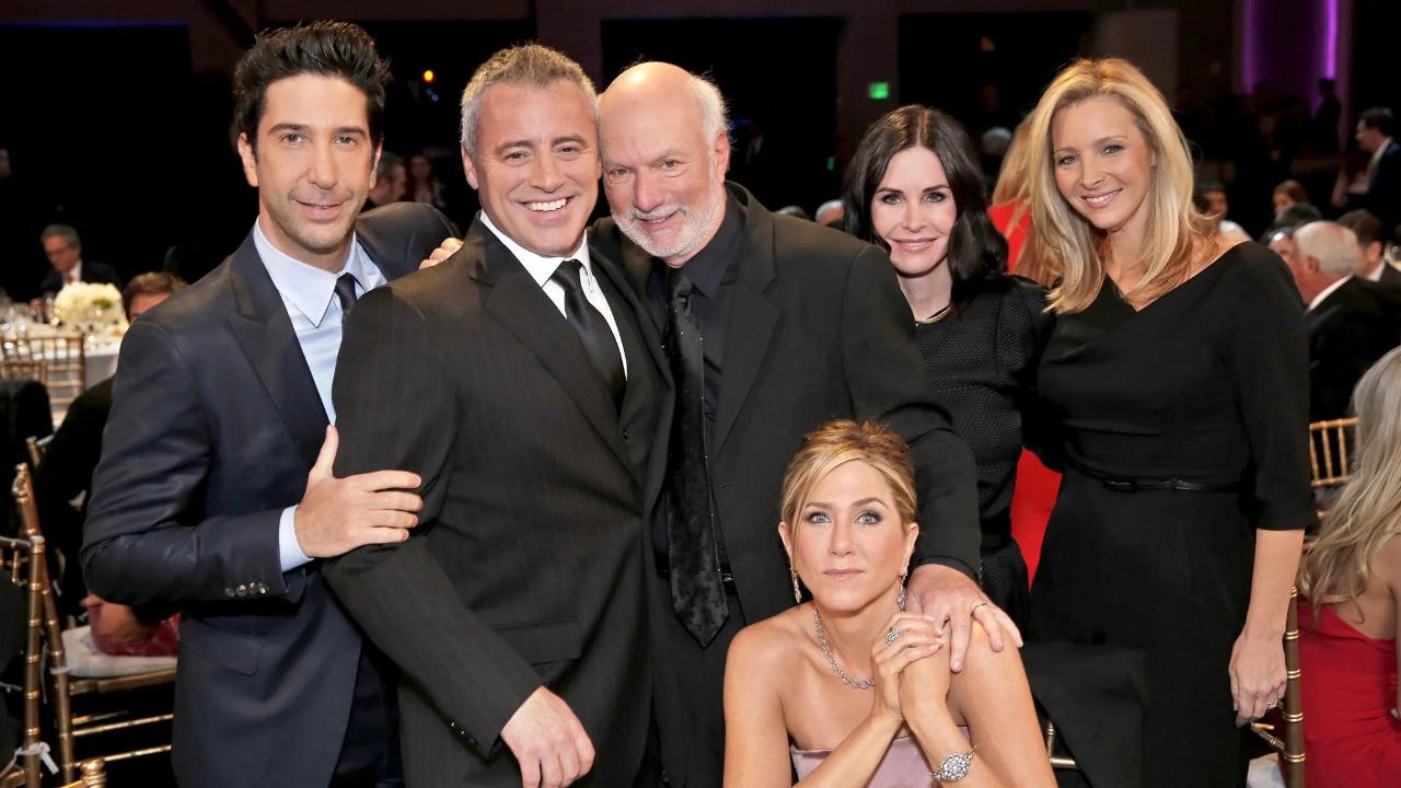 The cast of Friends with director James Burrows. Pic via Instagram