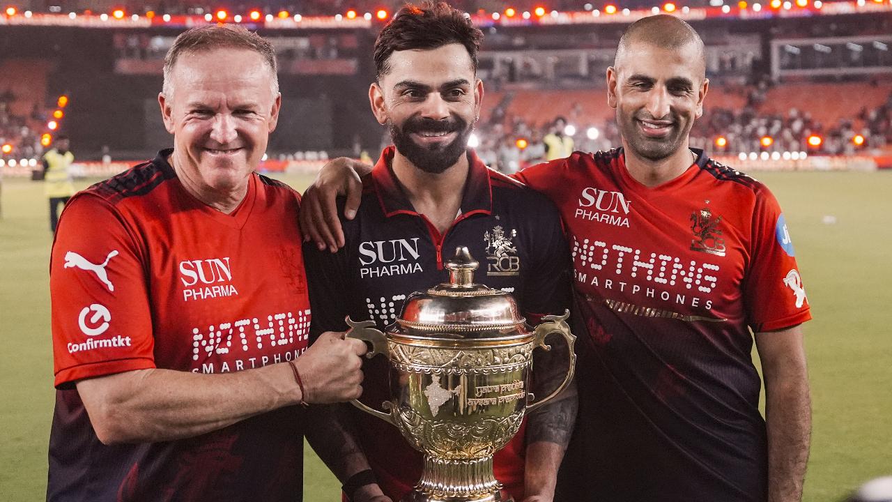 Virat Kohli and Andy Flower (Pic: PTI)