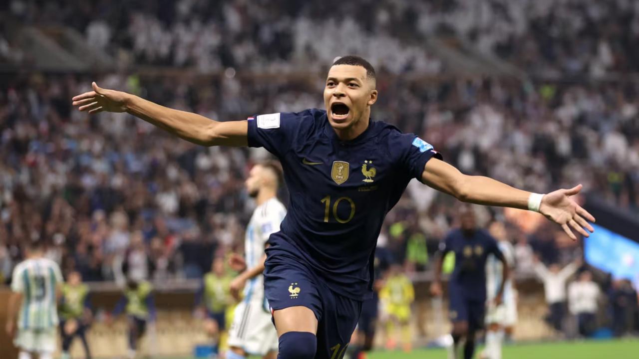 Kylian Mbappe
France's superstar Kylian Mbappe comes next on the list of forerunners for the "Golden Boot" this season. Several fans believe that the Paris-born footballer has a higher chance of regaining the title of "defending top scorer in the tournament". He signed off the previous edition of the global showpiece with eight goals. The 27-year-old footballer also concluded this season's Champions League as the highest goal scorer. Additionally, he won the Pichichi Trophy in La Liga
