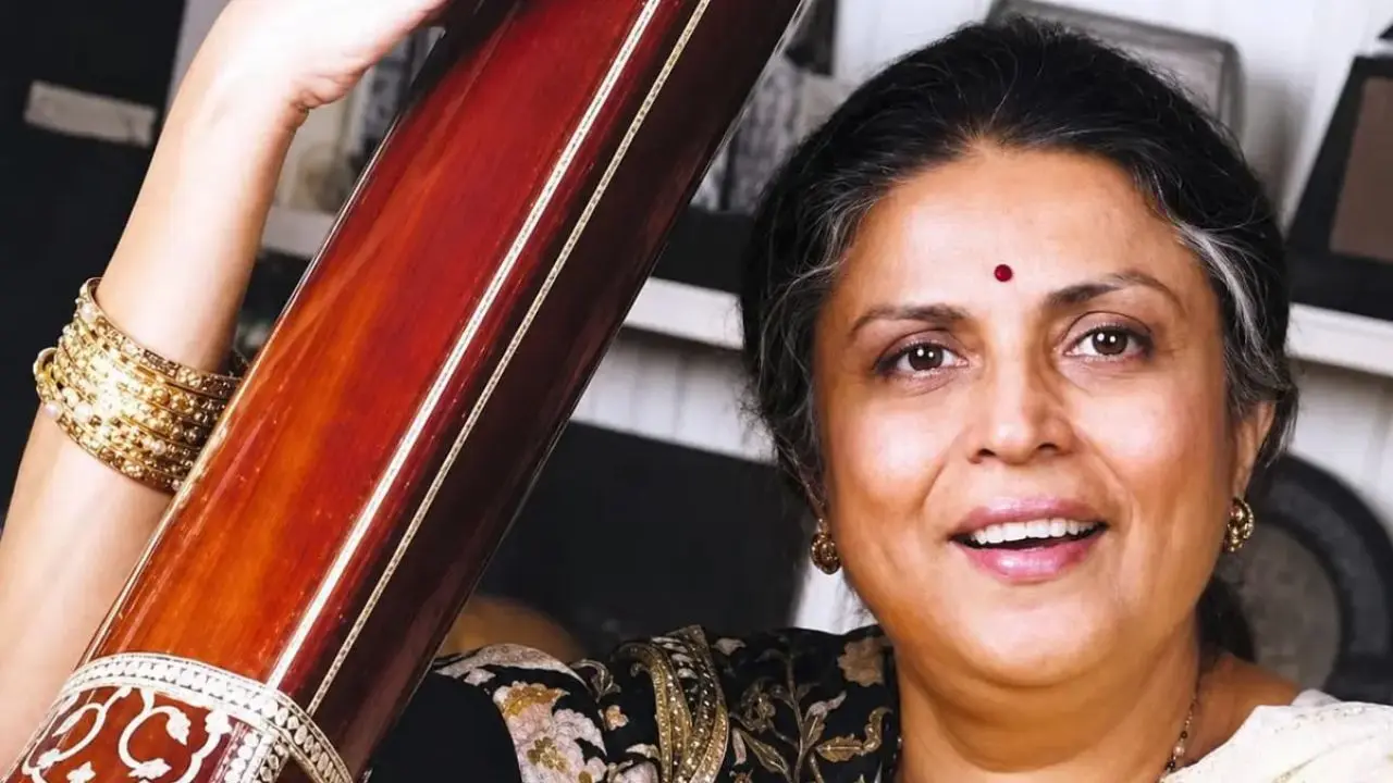 CM Devendra Fadnavis and Nitin Gadkari pays tribute to legendary singer Suman Kalyanpur Veteran Singer Suman Kayanpur (File pic)