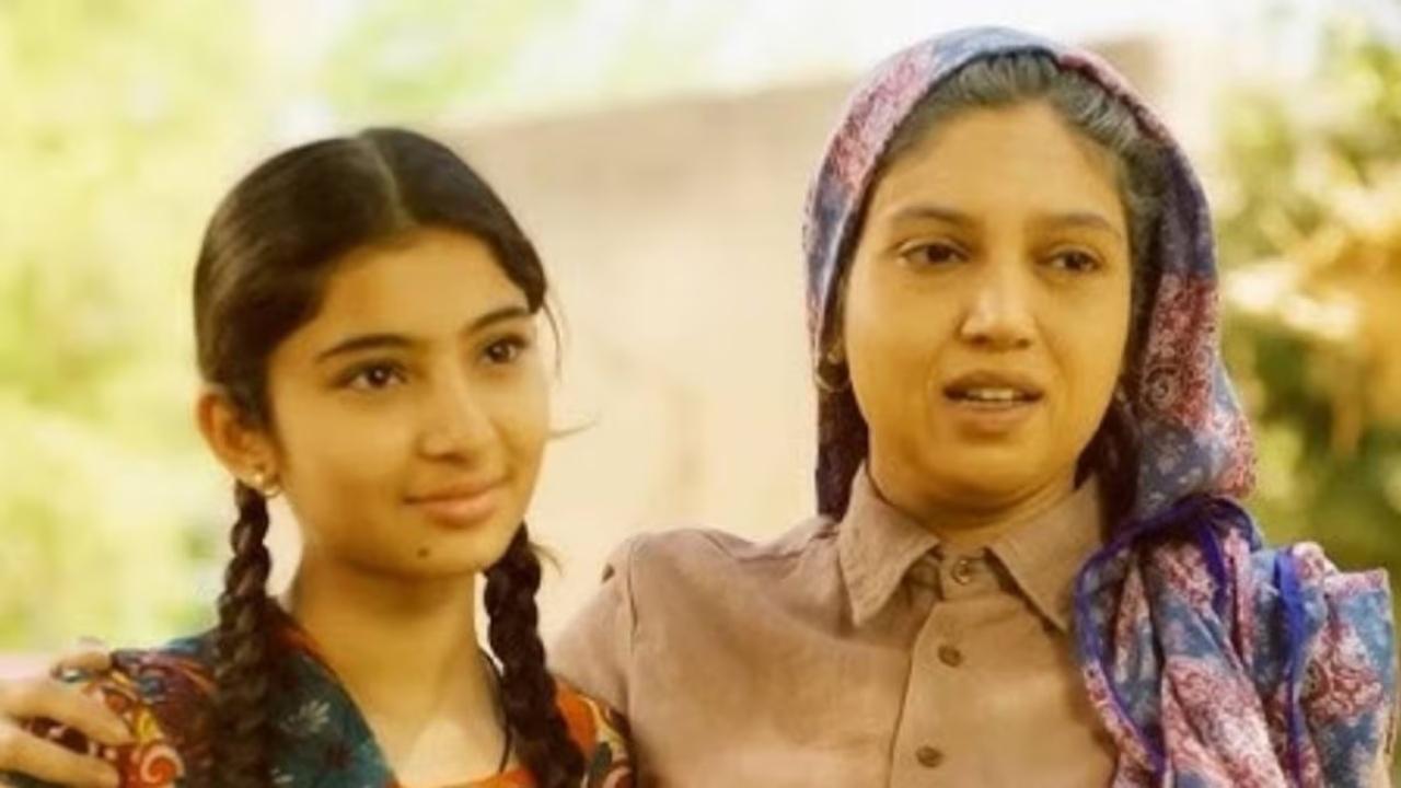Saand Ki Aankh
Sara Arjun played Shefali Tomar, granddaughter of sharpshooter Chandro Tomar. She brought sincerity and charm to her role, representing the younger generation inspired by the Tomars' determination and achievements. Saand Ki Aankh
Sara Arjun played Shefali Tomar, granddaughter of sharpshooter Chandro Tomar. She brought sincerity and charm to her role, representing the younger generation inspired by the Tomars' determination and achievements.