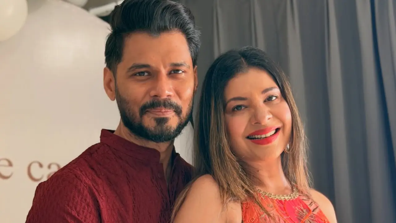 Sambhavna Seth and Aviinash Dwivedii