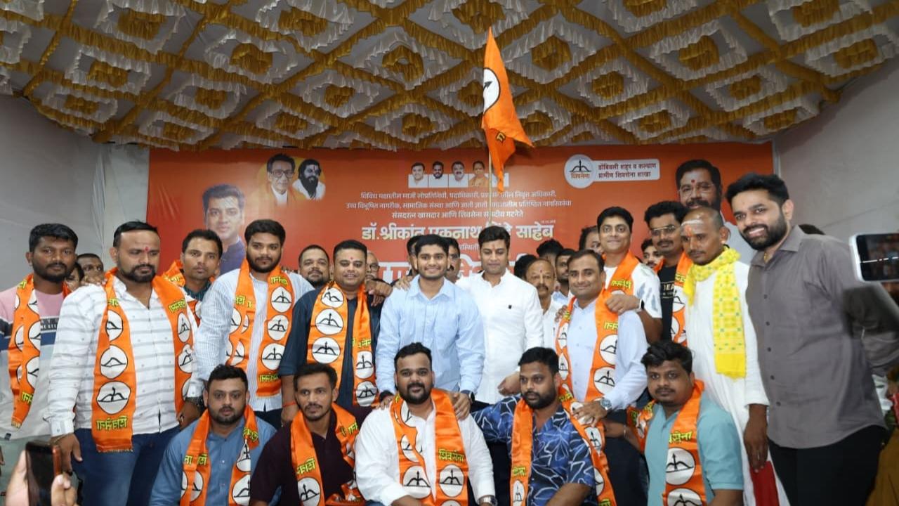 Party leaders said the growing number of inductions reflects increasing public support for the Eknath Shinde's Shiv Sena in the Kalyan-Dombivli region
